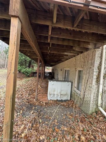 3989 S Shore Drive, Commerce Twp, MI 48382