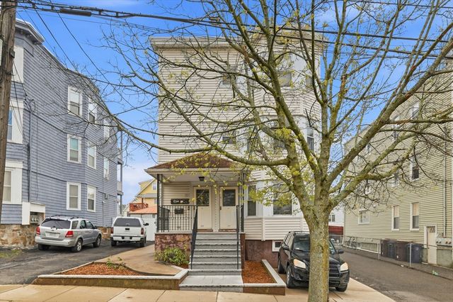 77 Swan St, Everett, MA 02149