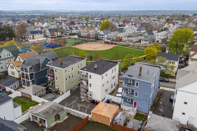 77 Swan St, Everett, MA 02149