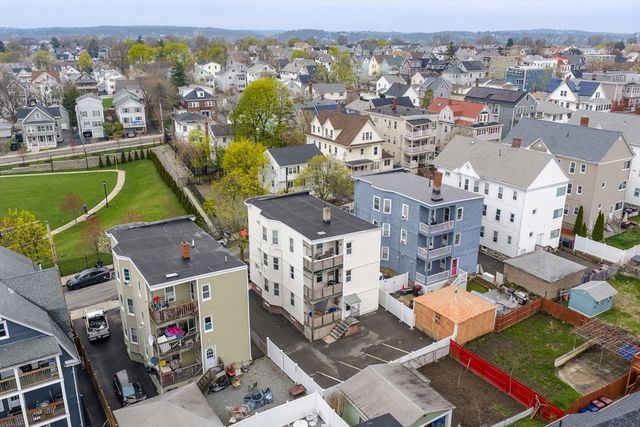 77 Swan St, Everett, MA 02149