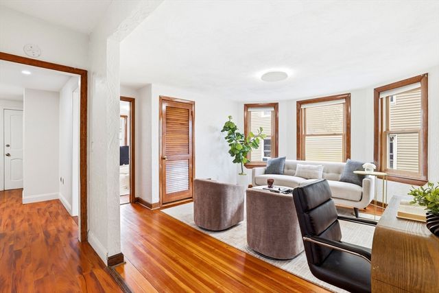 77 Swan St, Everett, MA 02149
