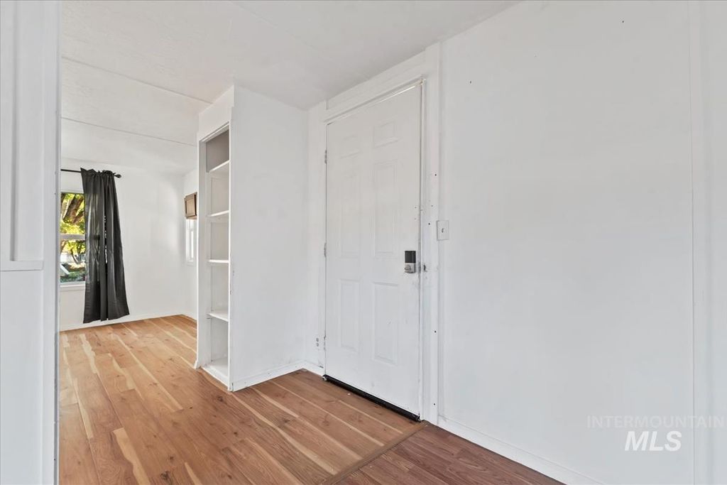 571 Caldwell Blvd Trlr 54, Nampa, ID 83651 photo 3