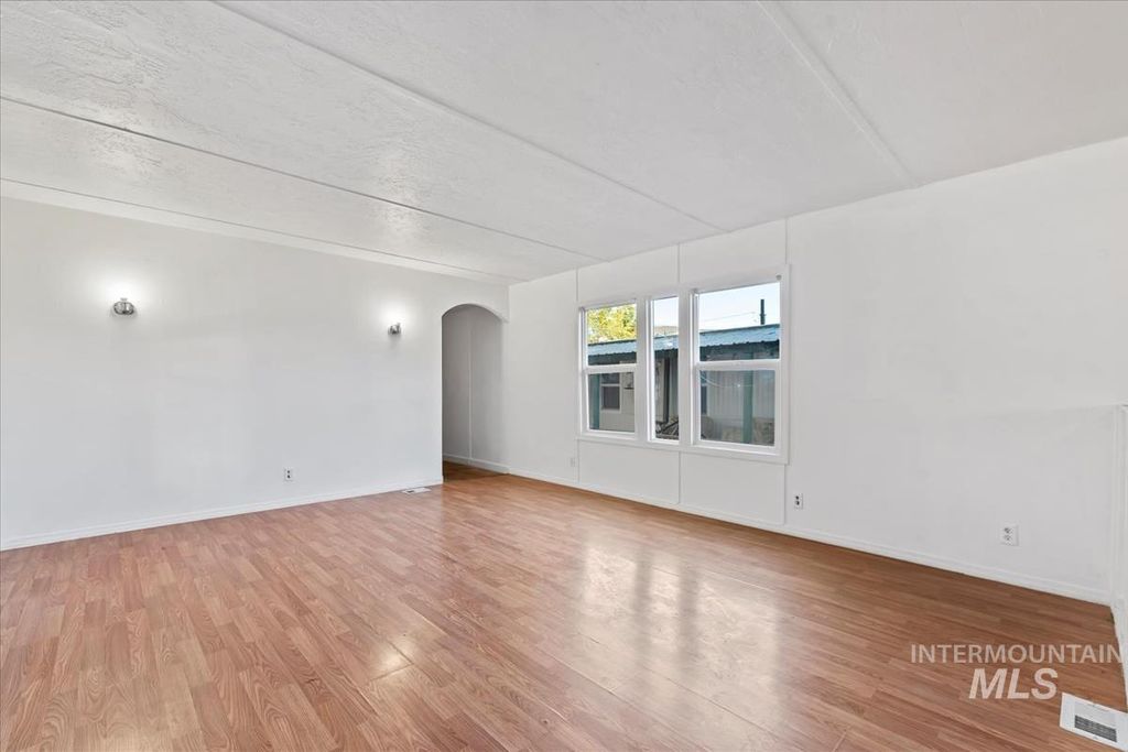 571 Caldwell Blvd Trlr 54, Nampa, ID 83651 photo 4