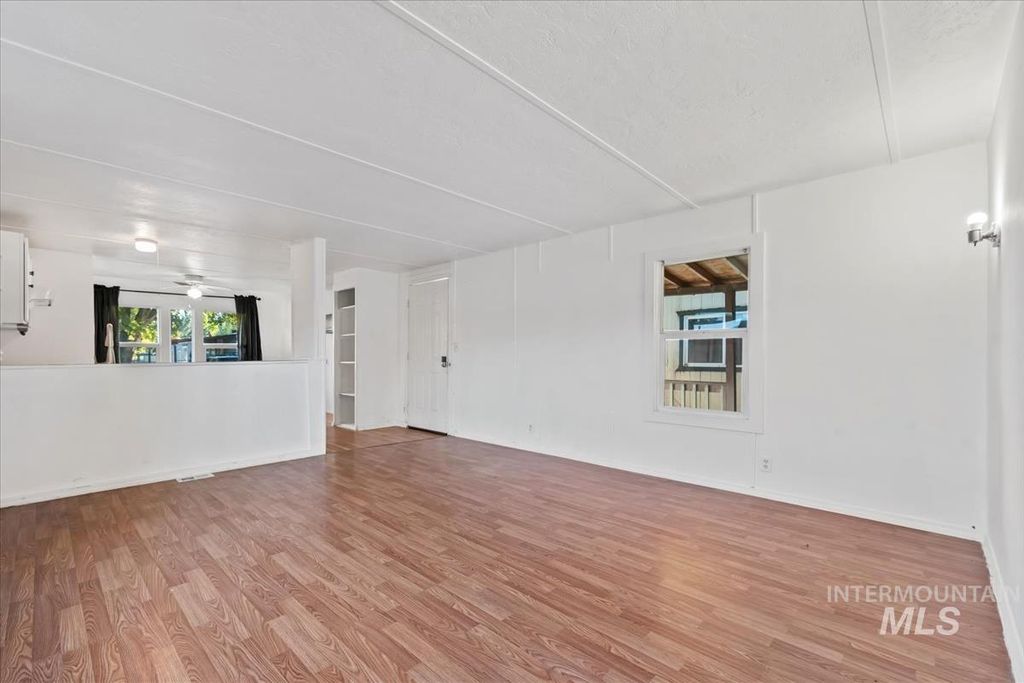 571 Caldwell Blvd Trlr 54, Nampa, ID 83651 photo 6