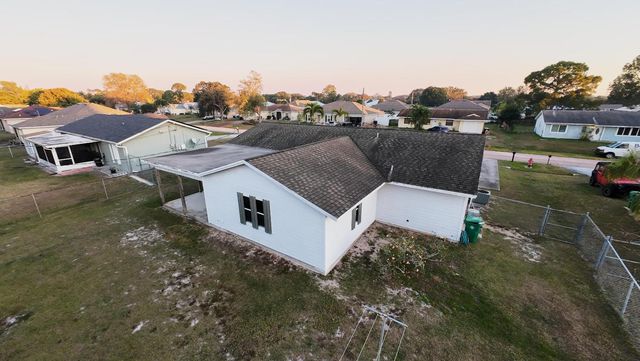 443 SW Meadow Terrace, Port St. Lucie, Port St Lucie, FL 34984