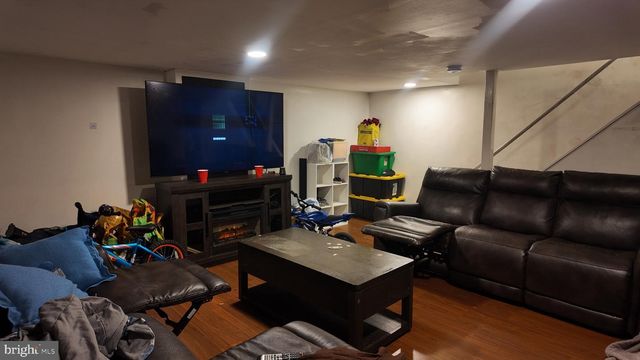 648 BILLINGS AVE, Paulsboro, NJ 08066