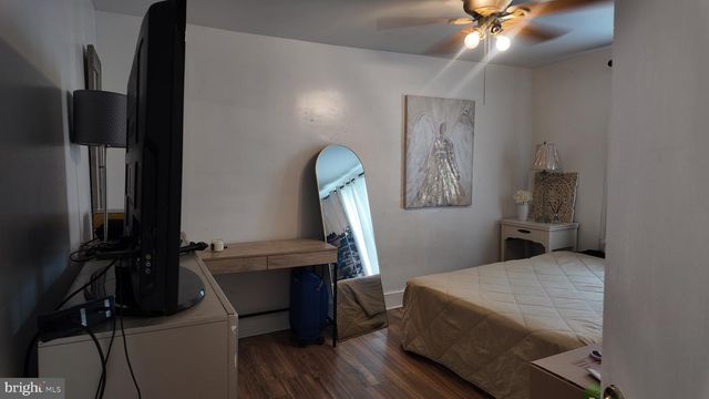 648 BILLINGS AVE, Paulsboro, NJ 08066