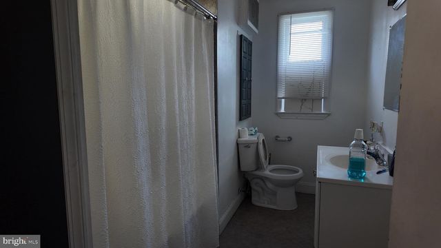 648 BILLINGS AVE, Paulsboro, NJ 08066