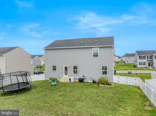 31 COSTILLA WAY, Hedgesville, WV 25427
