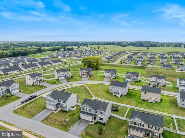 31 COSTILLA WAY, Hedgesville, WV 25427