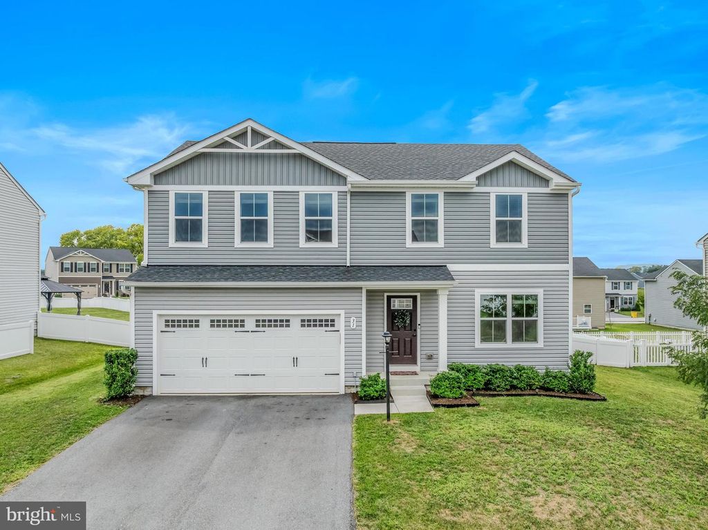 31 COSTILLA WAY, Hedgesville, WV 25427