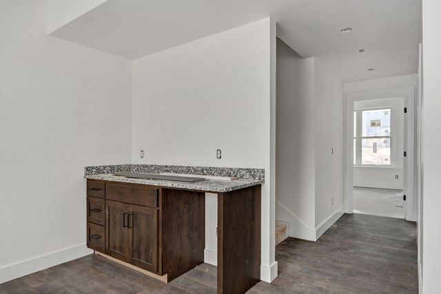 3014 W Teton Drive, Springfield, MO 65810