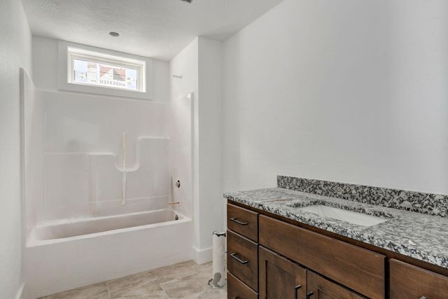 3014 W Teton Drive, Springfield, MO 65810