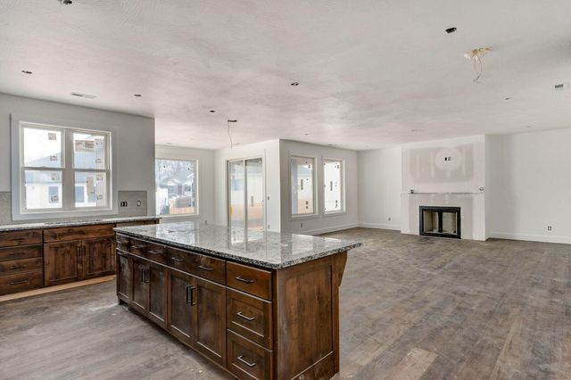 3014 W Teton Drive, Springfield, MO 65810