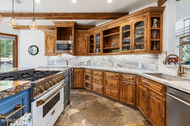 285 Sierra Country Circle, Gardnerville, NV 89460
