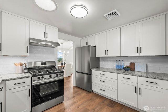 9024 Prentice Avenue, Gig Harbor, WA 98332