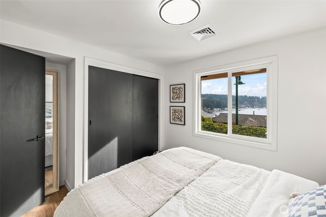 9024 Prentice Avenue, Gig Harbor, WA 98332