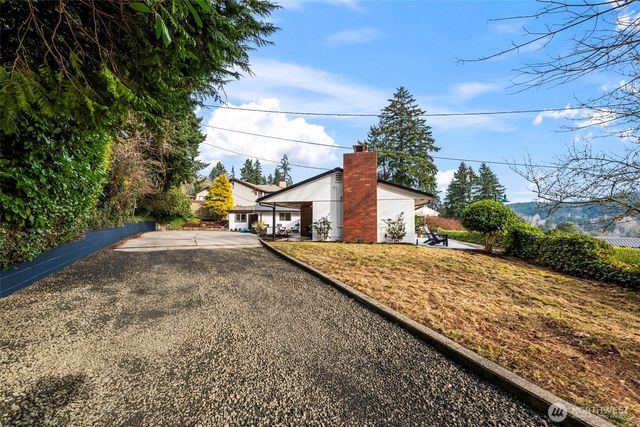 9024 Prentice Avenue, Gig Harbor, WA 98332