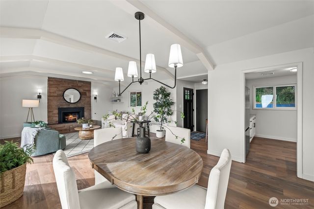 9024 Prentice Avenue, Gig Harbor, WA 98332