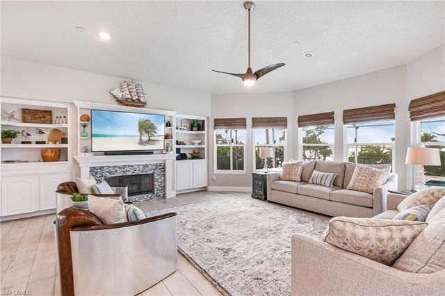 12201 Shoreview DR, Matlacha, FL 33993