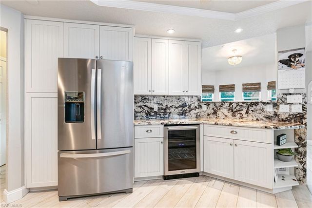 12201 Shoreview DR, Matlacha, FL 33993