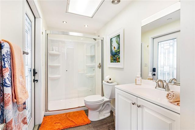 12201 Shoreview DR, Matlacha, FL 33993