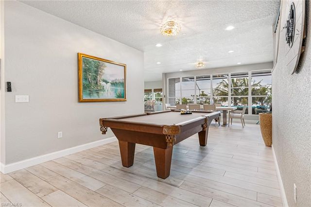 12201 Shoreview DR, Matlacha, FL 33993