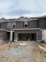 1864 Vista Lake Drive, Goshen Twp, OH 45122