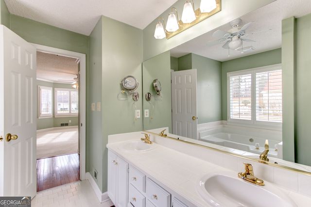 135 Tramore Trace, Tyrone, GA 30290