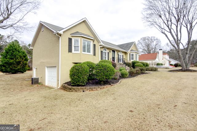 135 Tramore Trace, Tyrone, GA 30290