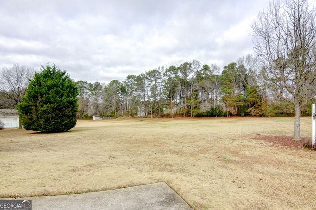 135 Tramore Trace, Tyrone, GA 30290