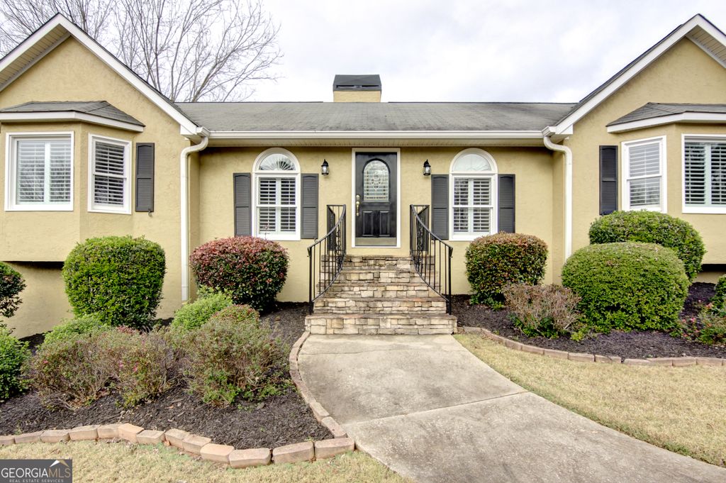 135 Tramore Trace, Tyrone, GA 30290