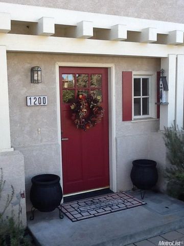 1200 2nd Ave, Walnut Grove, CA 95690