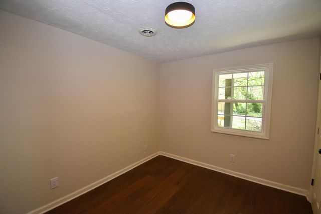 231 Sycamore Street, Junction City, KY 40440