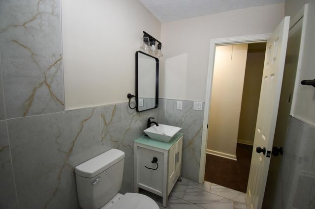 231 Sycamore Street, Junction City, KY 40440