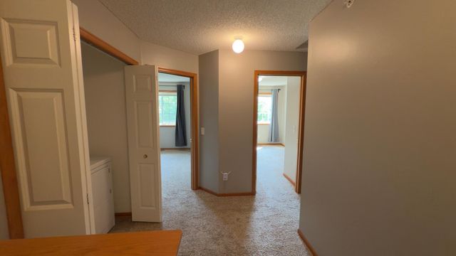 3275 Coleshire Path, Rosemount, MN 55068