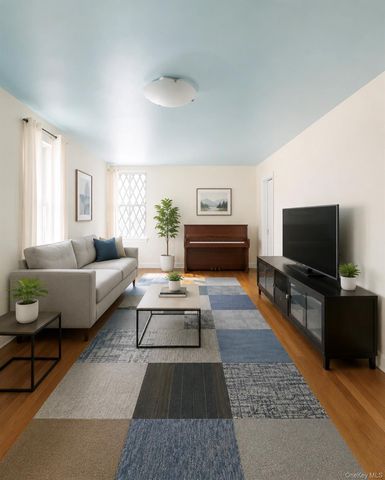 13950 35 Avenue F, Flushing, NY 11354