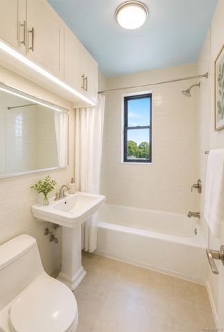 13950 35 Avenue F, Flushing, NY 11354
