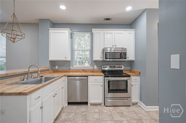 212 W Whatley Street, Pooler, GA 31322