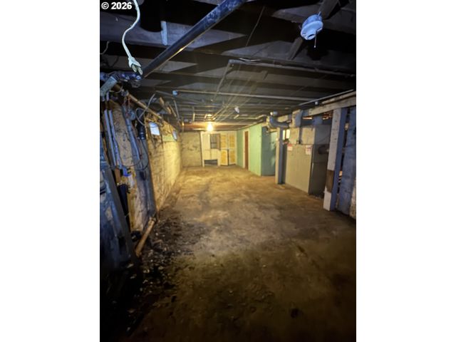 6422 Se CARLTON St, Portland, OR 97206