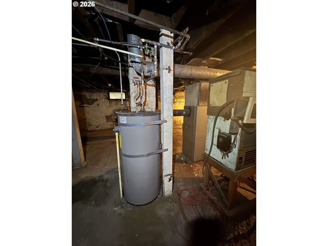 6422 Se CARLTON St, Portland, OR 97206