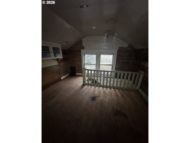 6422 Se CARLTON St, Portland, OR 97206