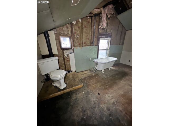 6422 Se CARLTON St, Portland, OR 97206