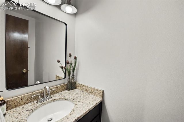 172 Del Oro Circle, Colorado Springs, CO 80919