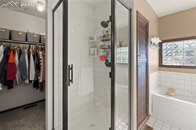 172 Del Oro Circle, Colorado Springs, CO 80919