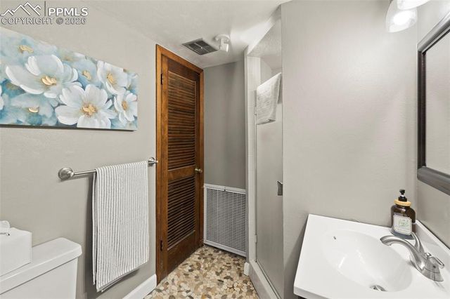 172 Del Oro Circle, Colorado Springs, CO 80919