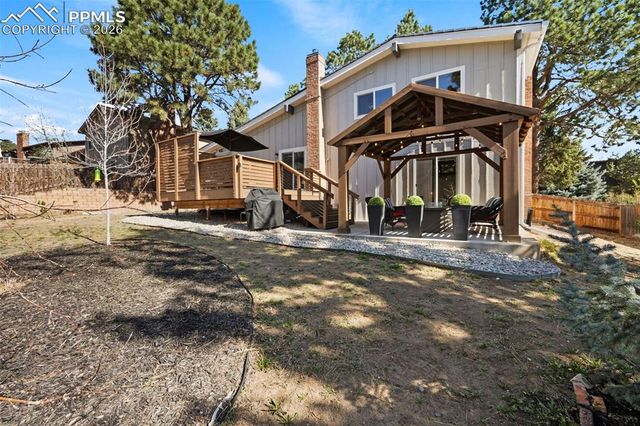 172 Del Oro Circle, Colorado Springs, CO 80919