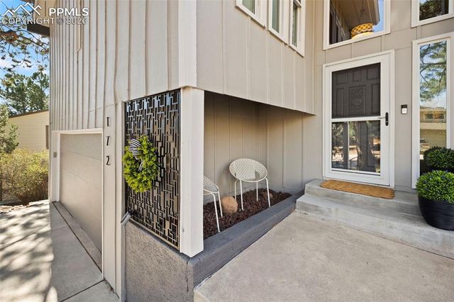 172 Del Oro Circle, Colorado Springs, CO 80919