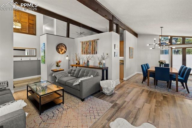 172 Del Oro Circle, Colorado Springs, CO 80919