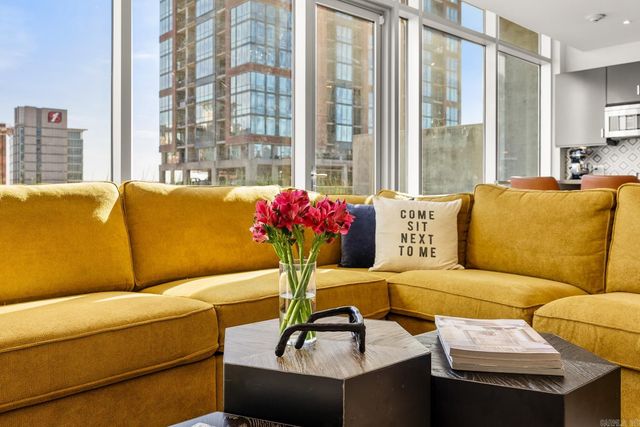 300 E 3rd St Apt 506, Little Rock, AR 72201